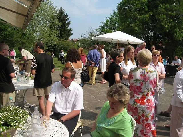 게스트하우스 Zum Alten Brauhaus 3*