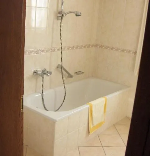 게스트하우스 Zum Alten Brauhaus 듀델드로프